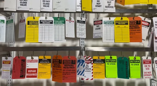 Benutzerdefiniertes Lockout-Tag, rechteckiges PVC-Sicherheitsetikett aus Kunststoff